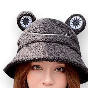 Bucket Hat, frog, animal furry, versatility